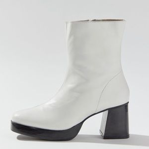 White zip up boots